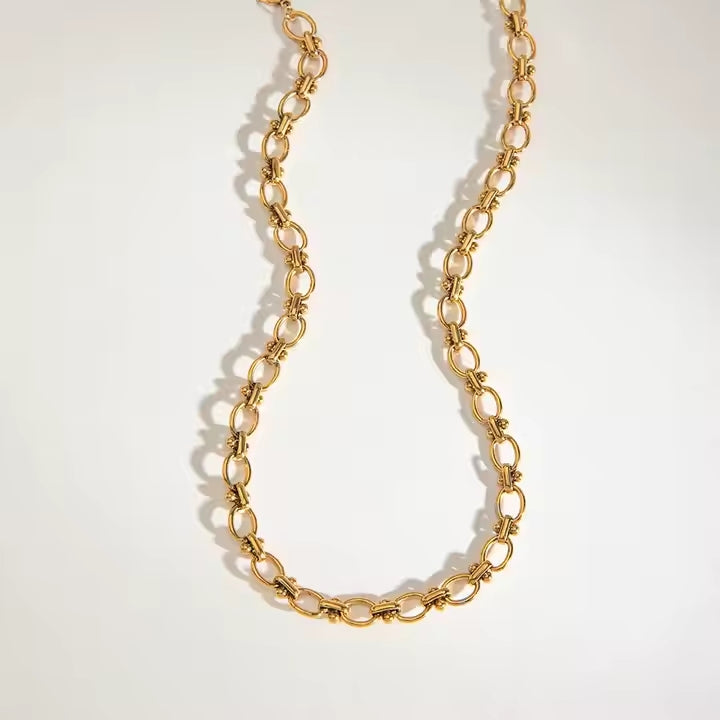 Horsey Chain
